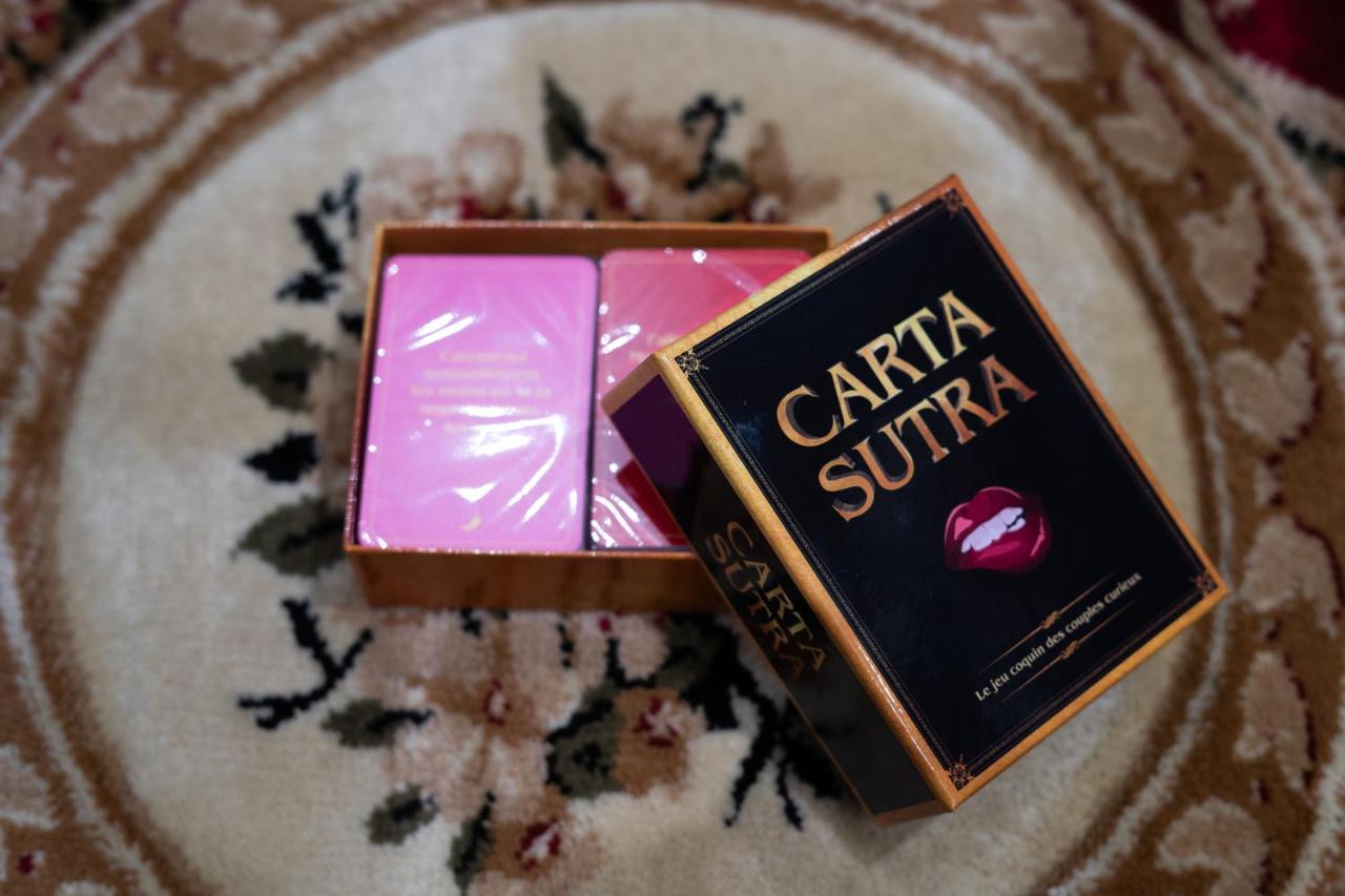 Capsule Secret - Jacuzzi - Netflix & Home Cinema - Jeux De Couple - Barre De Pole Dance Valenciennes Exterior foto